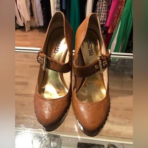 🔥Michael Kors heels!🔥